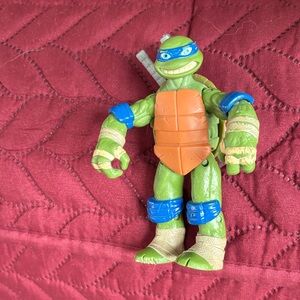Paramount Pictures 5” Poseable Action Figure TMNT Ninja Turtles Leonardo 2016